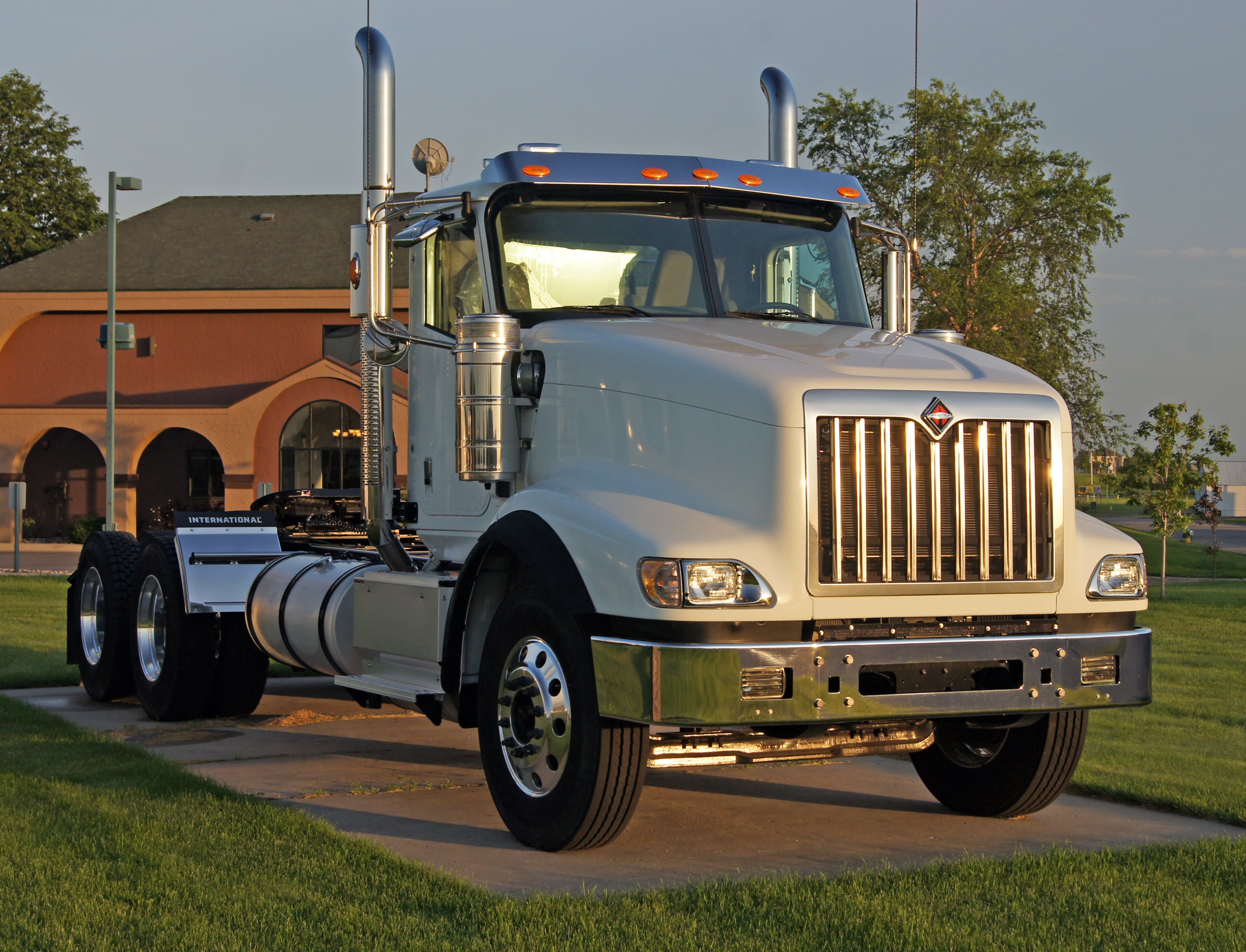 International Semi Tractor Paystar